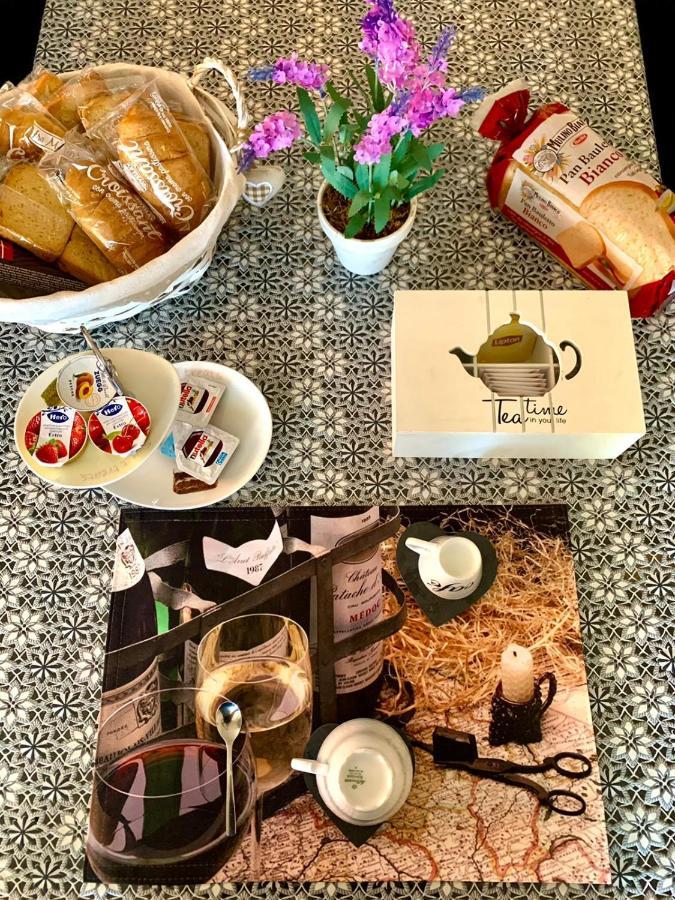 Appartamento Villa Lucia 산테우페미아 라메지아 외부 사진