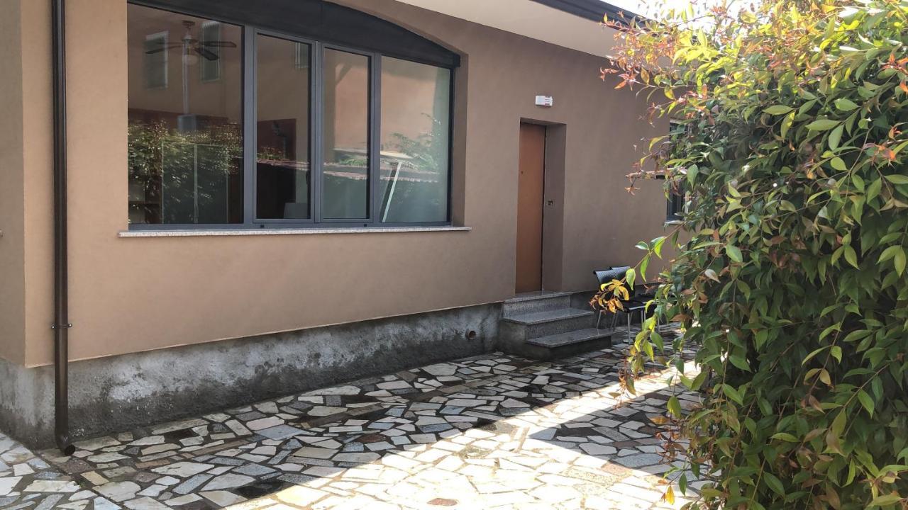 Appartamento Villa Lucia 산테우페미아 라메지아 외부 사진