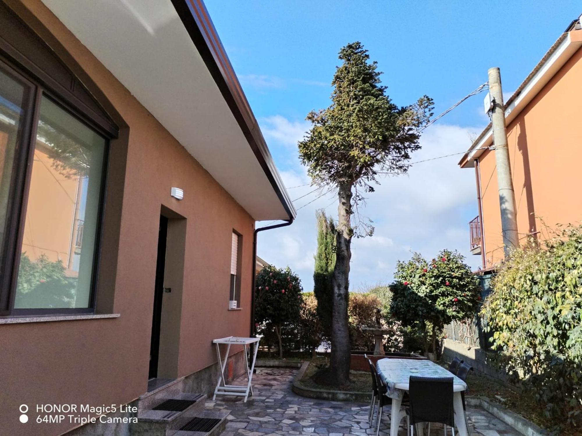 Appartamento Villa Lucia 산테우페미아 라메지아 외부 사진